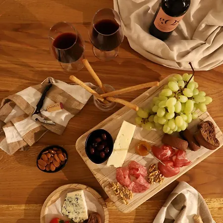 Arxegono Cave Santorini Hotel Pyrgos Kallistis