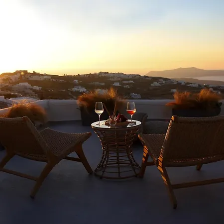 Arxegono Cave Santorini Pyrgos Kallistis