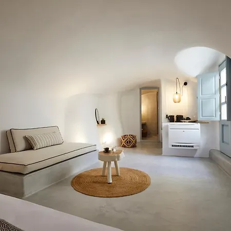Arxegono Cave Santorini Hotel Pyrgos Kallistis