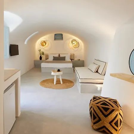 Arxegono Cave Santorini *