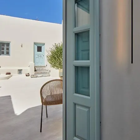 Arxegono Cave Santorini Пиргос