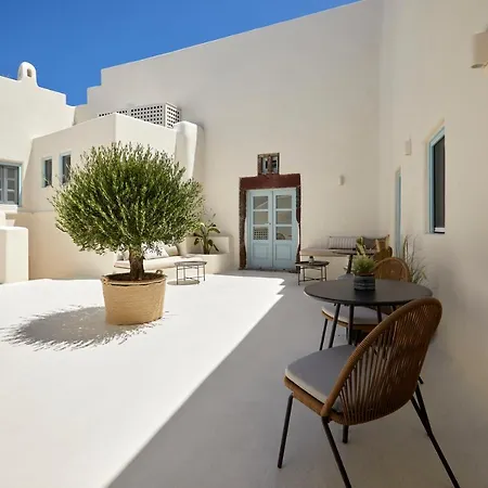 Arxegono Cave Santorini Otel 4*