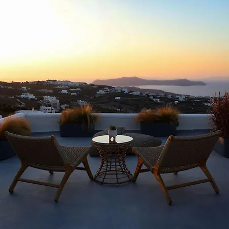 Arxegono Cave Santorini