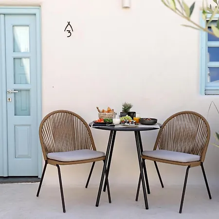 Arxegono Cave Santorini Hotel