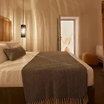 Arxegono Cave Santorini 4* Pýrgos
