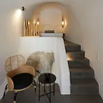 Arxegono Cave Santorini Hotel Pýrgos