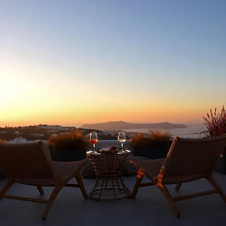 Arxegono Cave Santorini Hotel