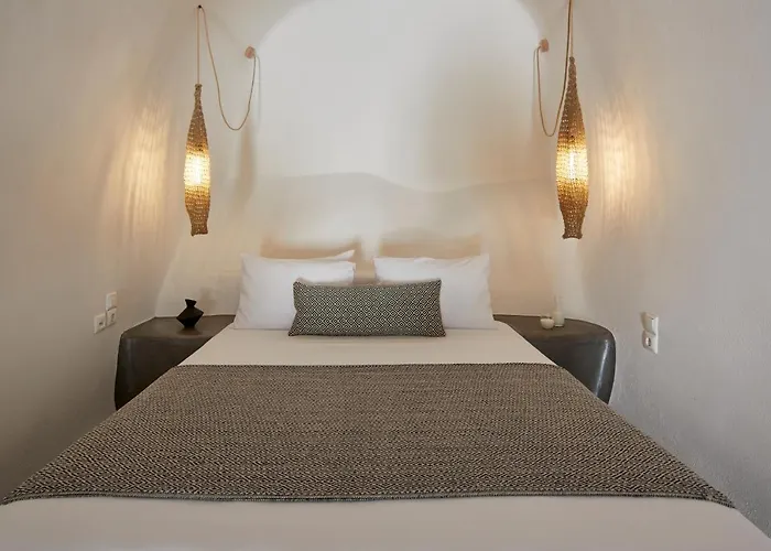 Hotel Arxegono Cave Santorini Pýrgos