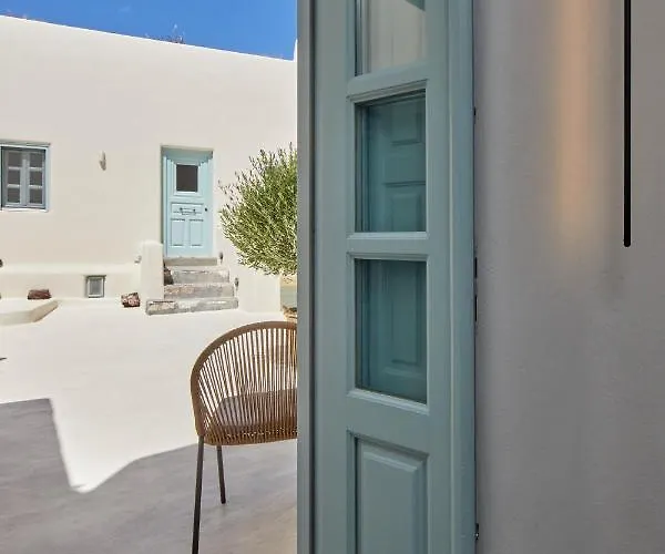 Arxegono Cave Santorini Pýrgos